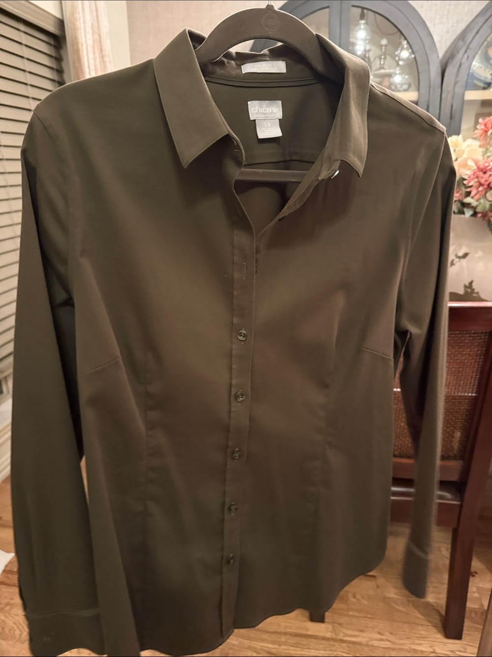 Chico's Olive Green Long Sleeve Button Front Shirt